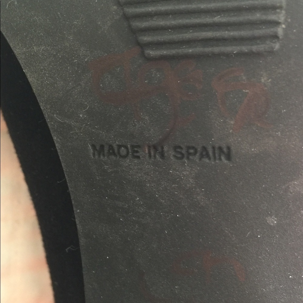 Euc Stuart Weitzman Black Suede Block Heel Shoe - image 7